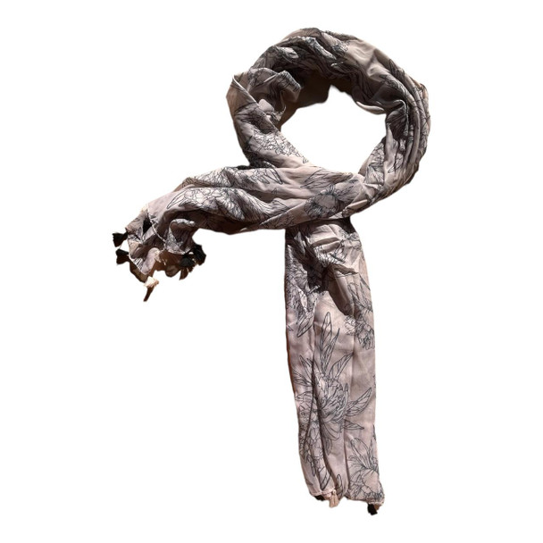 SKF2402 Polyester Scarf - White And Black, Flower Outlines