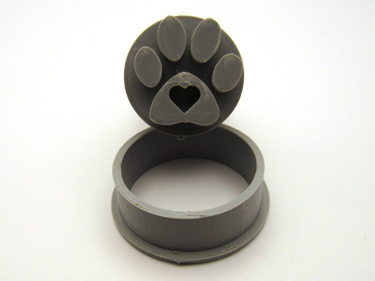 Paw Print with Heart - round pendant stamp with cutter