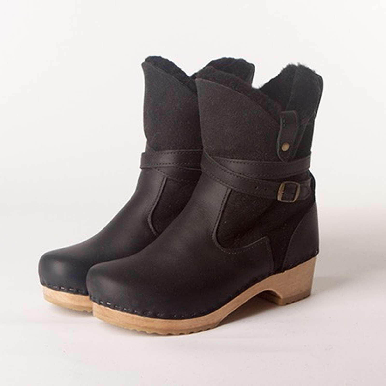 Lucy 7" Clog Boots - Swedish Base