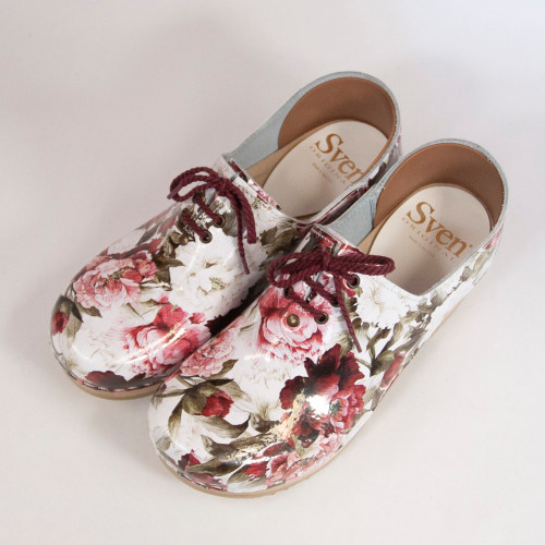 Peony Leather - Closed Back -  Tie Clogs - Bendable