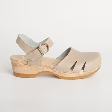 Side Slit Sandal Clogs