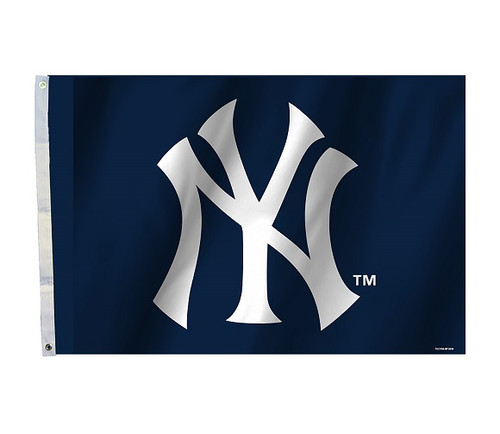 New York Yankees 2 Ft. X 3 Ft. Flag W/Grommetts