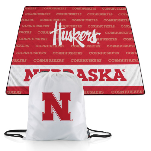 Nebraska Cornhuskers Impresa Picnic Blanket, (Red & White)