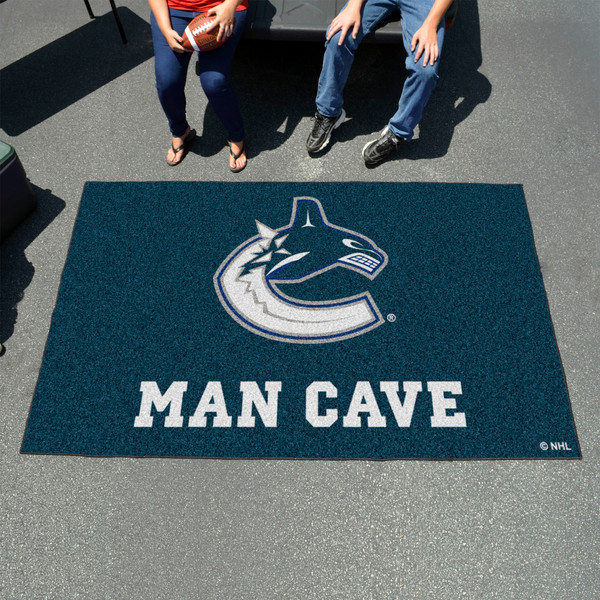 NHL - Vancouver Canucks Man Cave UltiMat 59.5"x94.5"