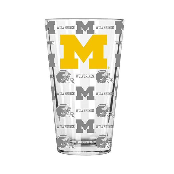 Michigan Wolverines Sandblasted Pint