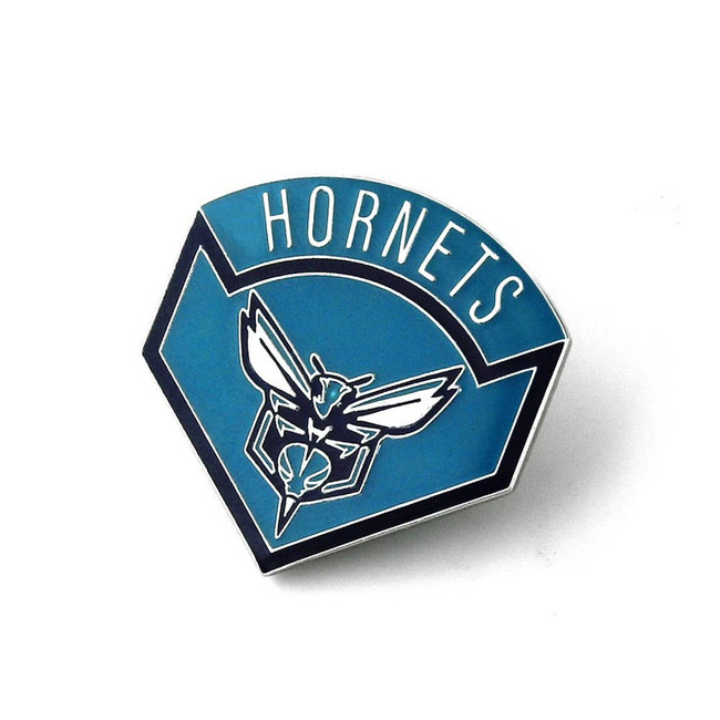 NBA Charlotte Hornets Triumph Pin