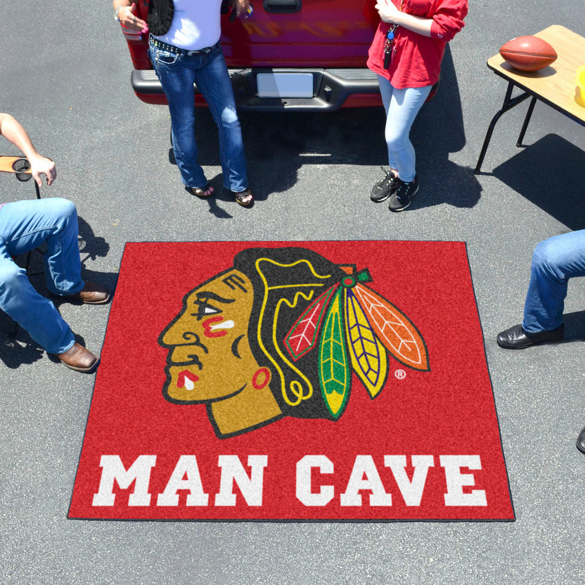 NHL - Chicago Blackhawks Man Cave Tailgater 59.5"x71"
