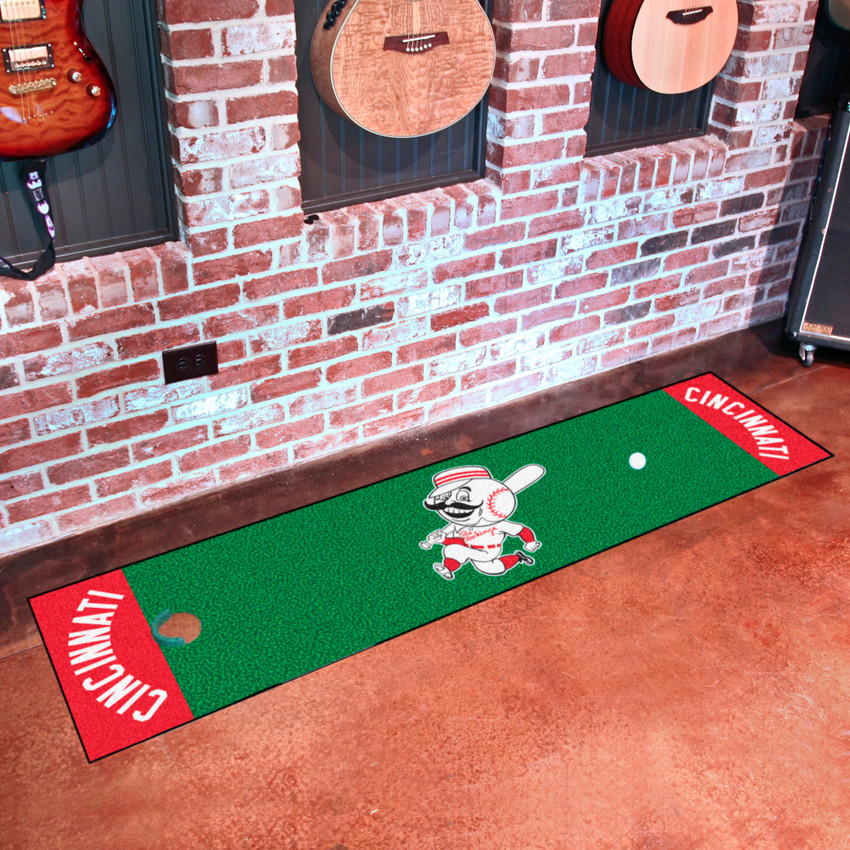 Retro Collection - 1967 Cincinatti Reds Putting Green Mat