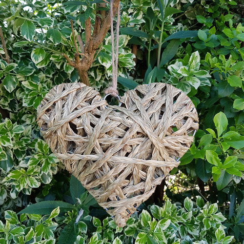 Large Straw Hanging Heart