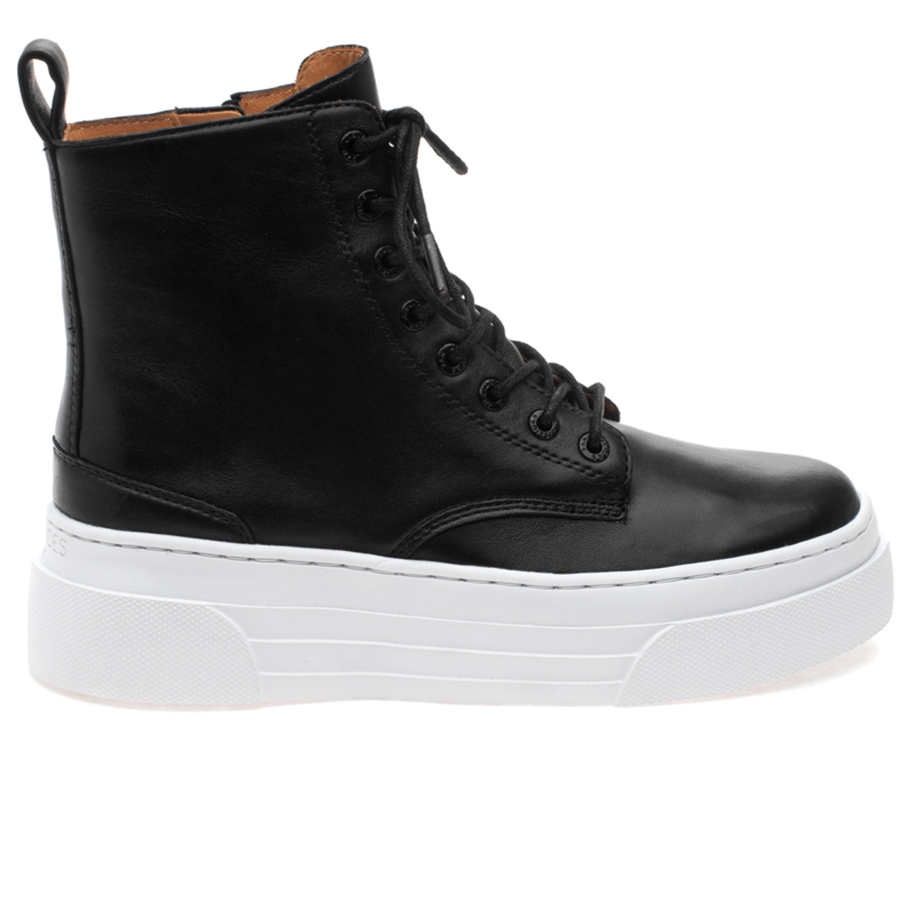  Low Black Leather Lace-Up