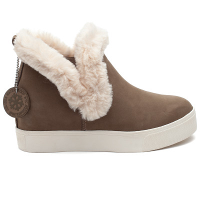 j slide fur sneakers