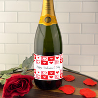 [L621] Scattered Hearts Label - lifestyle photo 