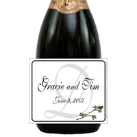 [L375] Block Monogram Label - close up 