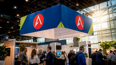 What Is a Hanging Fabric Display? A Trade Show Guide