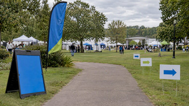 Best Outdoor Event Signs: 7 Options Compared