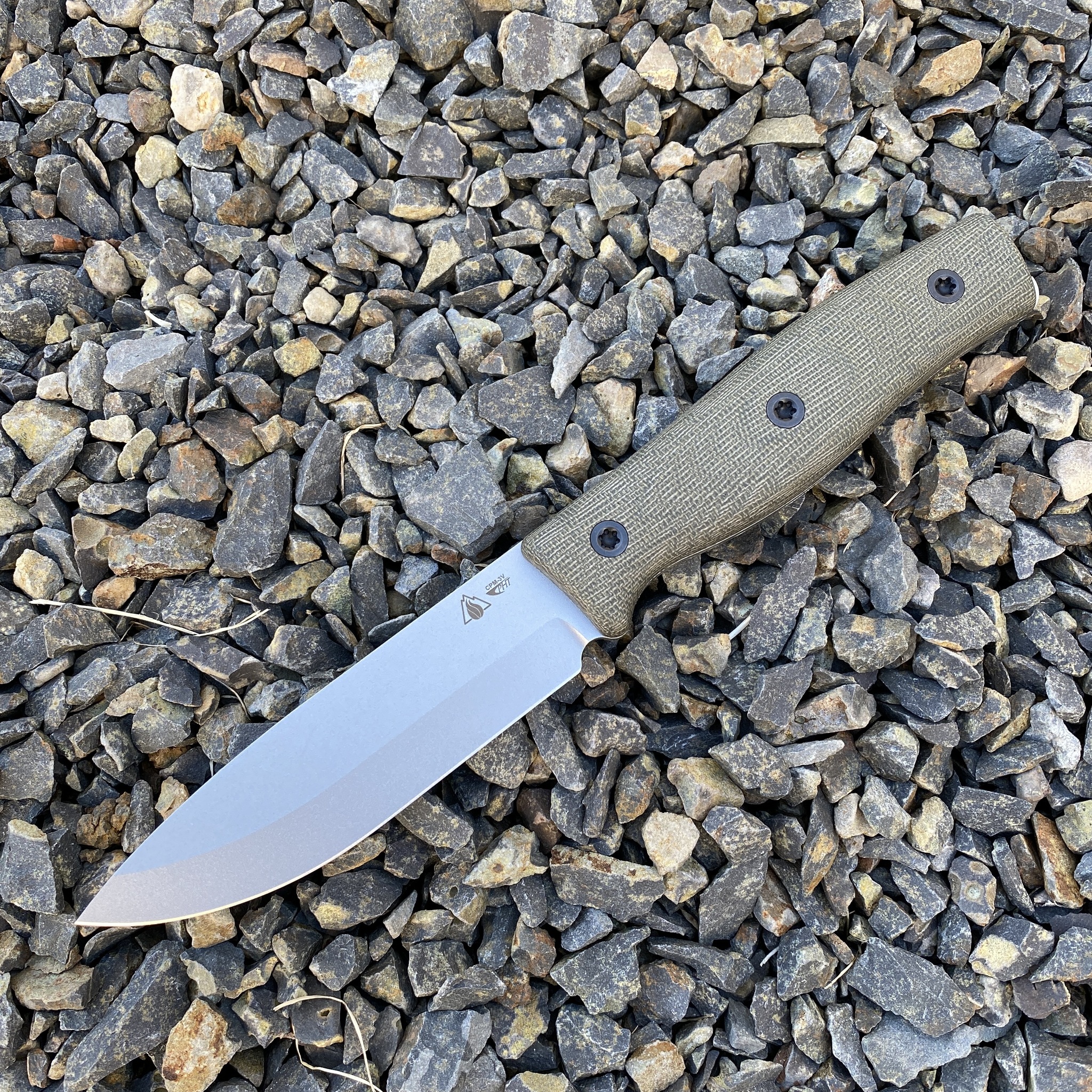 Survival knives vs bushcraft knives: what do you need to take into account?
