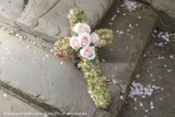 Floral Foam Cross 152cm (60â€³) OASIS FOAM FRAMES (2 Pack)