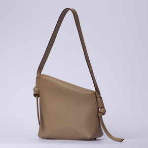 K Shoulder-Dove