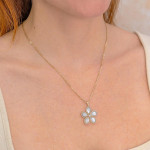 Shy Creation Mother of Pearl and Diamonds Flower Necklace in Yellow Gold Shy Creation Mother of Pearl and Diamonds Flower Necklace in Yellow Gold