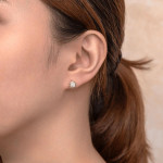 Shy Creation Diamond Stud Earring 