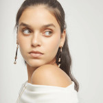 UNOde50 Drop Earrings with Leather and Sphere Detail - Gold 