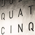 QLOCKTWO QLOCKTWO Large Creators Edition Platinum