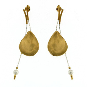 Mysterium Collection Gold Oyster Shell Drop Earrings with White Freshwater Pearl  Mysterium Collection Gold Oyster Shell Drop Earrings with White Freshwater Pearl
