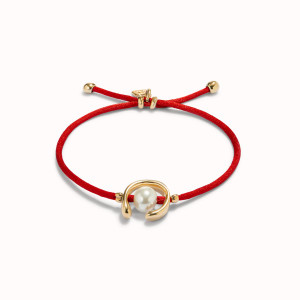 UNOde50 Ser Diferente Red Thread Bracelet with Gold Shell Pearl Accessory UNOde50 Ser Diferente Red Thread Bracelet with Gold Shell Pearl Accessory