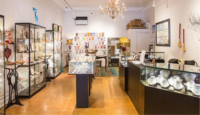 royal stree inside gallery