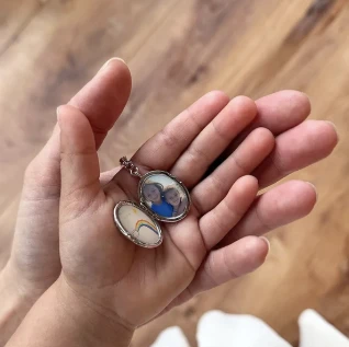 Mother's Day Locket Necklaces: Monica Rich Kosann