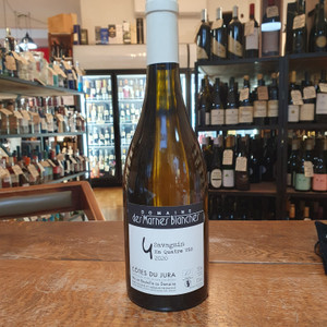 Domaine des Marnes Blanches 'Savagnin En Quatre Vis' Côtes du Jura 2022/23 Domaine des Marnes Blanches 'Savagnin En Quatre Vis' Côtes du Jura 2022/23