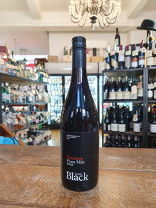 Black Estate Damsteep Pinot Noir 2021 Black Estate Damsteep Pinot Noir 2021