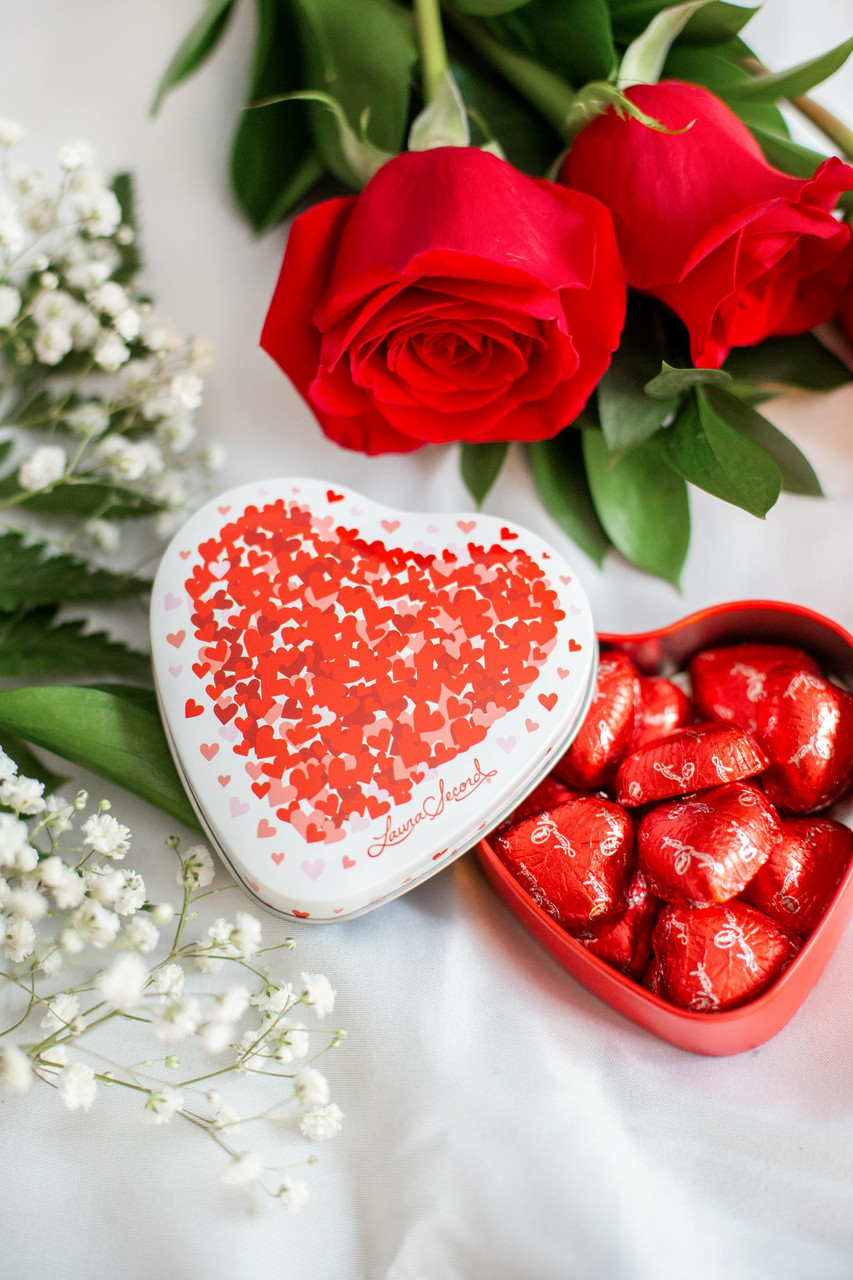 Tin Heart Box with Milk Chocolate Hearts 98 g