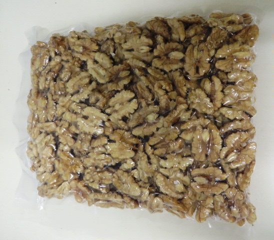 Vacuum sealed walnuts
