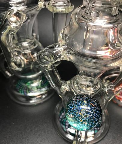 Dekal Glass Klein Recycler: Fillacello Base with Dichro Marble