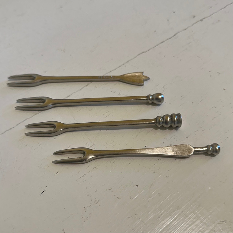 Match Pewter - Assorted Olive Cocktail forks - Set of 4