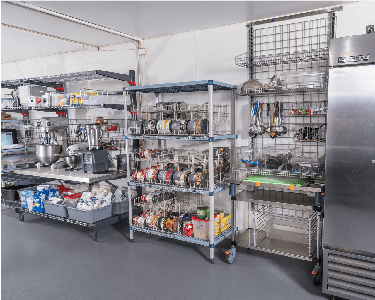 Efficient school kitchen workspace