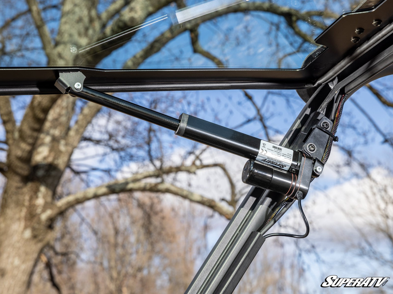 CFMOTO UForce 1000 MaxDrive Power Flip Glass Windshield