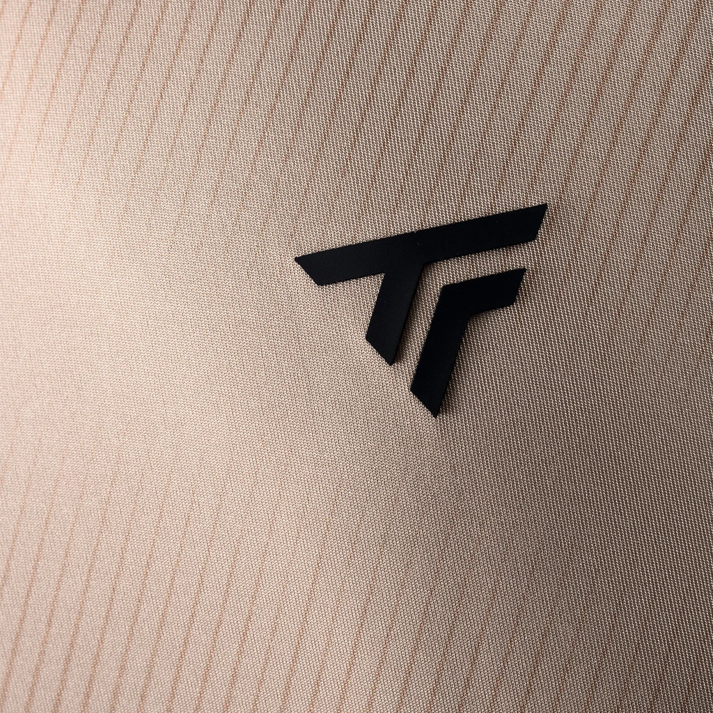 Tech Short Sand