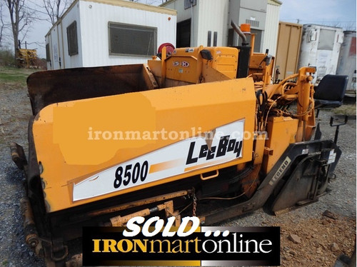 LeeBoy 8500 Low Deck Paver, in very good condition. LeeBoy 8500 Low Deck Paver, in very good condition.