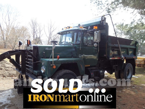 Used single axle steel nose mack truck for sale