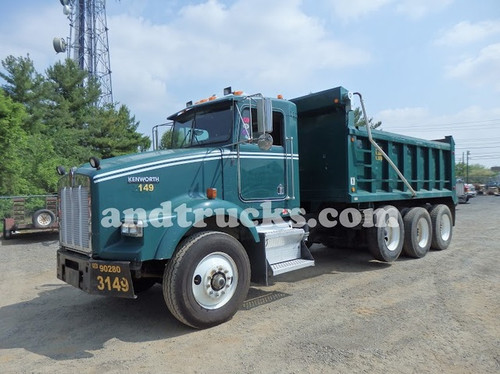 2002 T-800 Kenworth Tri Axle Dump Truck