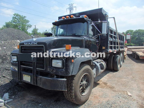 1994 Tandem Axle Mack Dump Truck RD690S Model