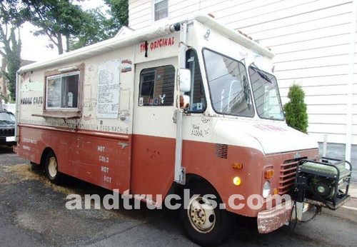 Grumman 22 foot food truck