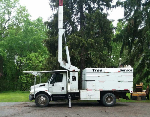 2003 International 4200 Bucket Truck