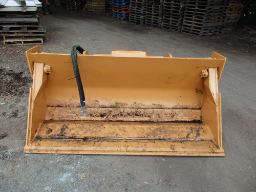 4 in 1  82'' John Deere Bucket 310 Quick Coupler AT308043