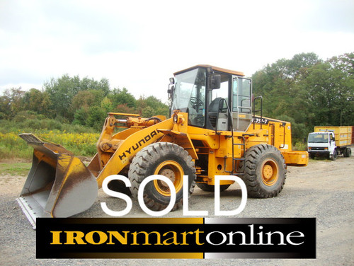 Wheel Loader HL 757-7 30,000Lb Machine