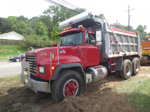 1999 Mack R Model Dump