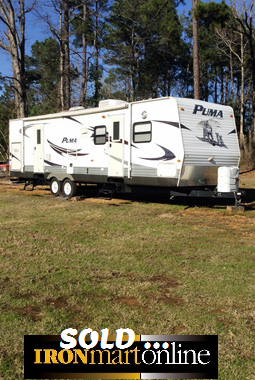 2009 Puma Camper with two slides by Palomino, in very good condition.