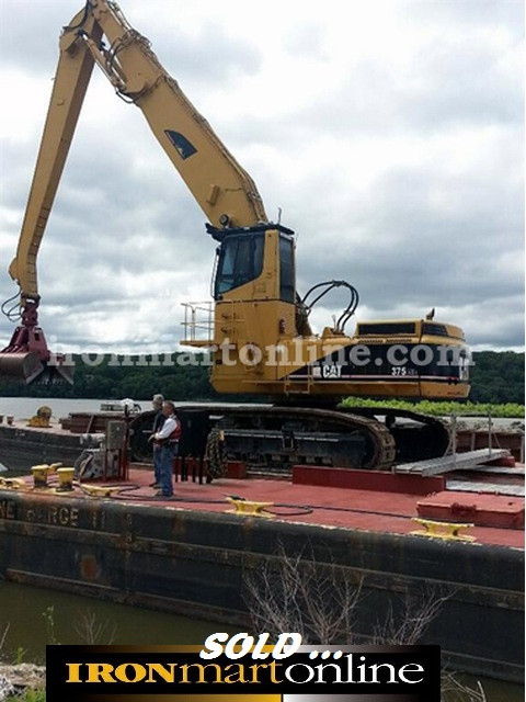 Caterpillar 375MH Material Handler, in very good condition and ready for immediate work.